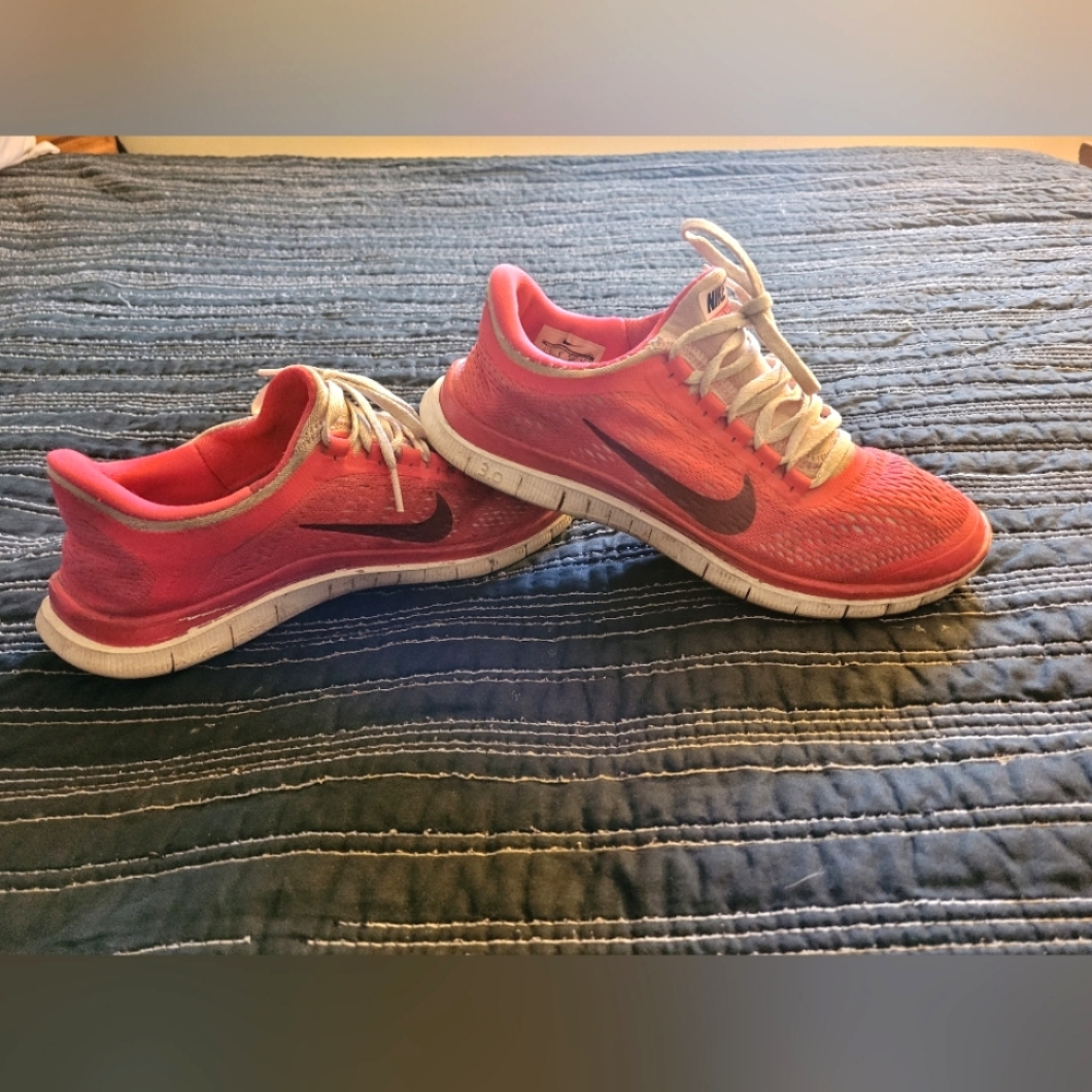 NIKE 3.0 FREE RUN SHOES PINK & WHITE